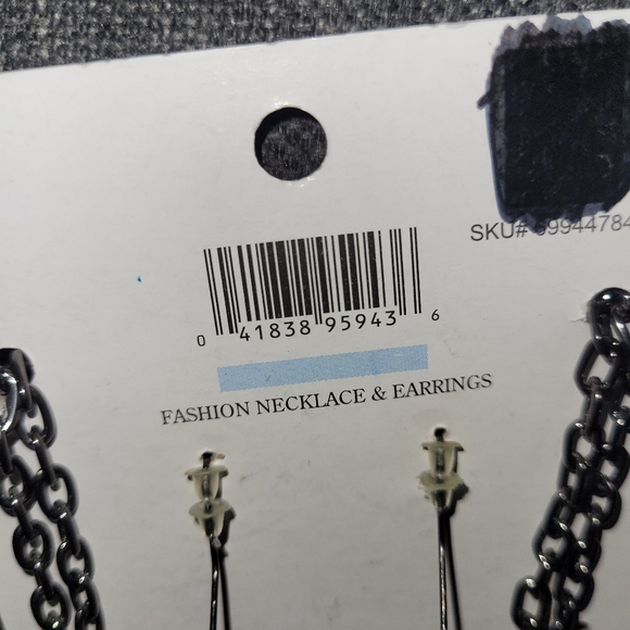 BELLAJULZ Fashion Necklace & Earrings NWT - Picture 3 of 6
